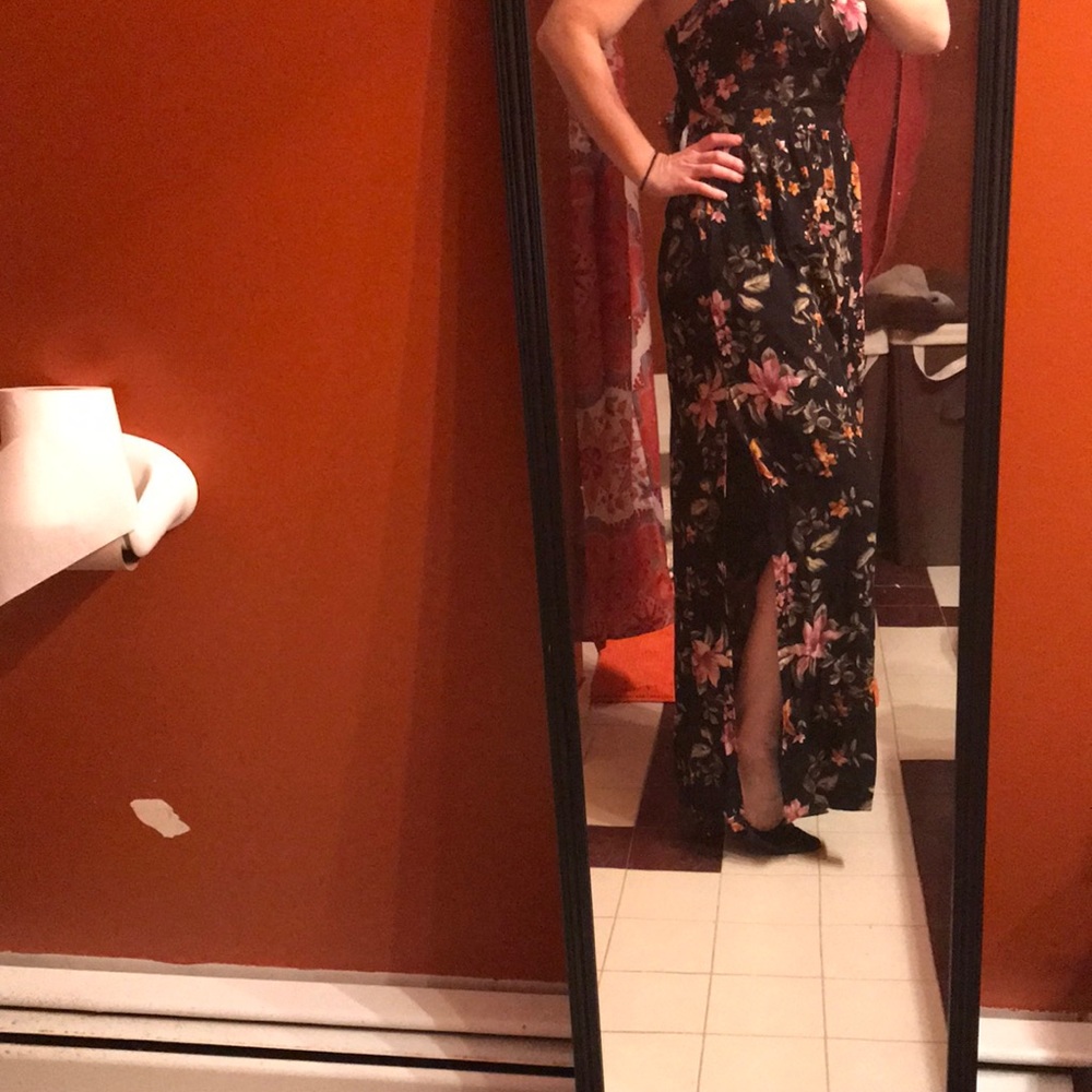 American Eagle Floral Jumpsuit - Picture 4 of 5